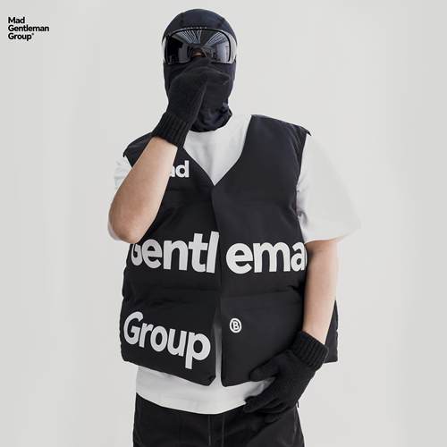 MGG双面穿充棉美式印花马甲