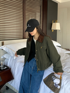 7AM10PM 时尚休闲军绿色短外套女 做旧水洗工装夹克上衣夹棉外套