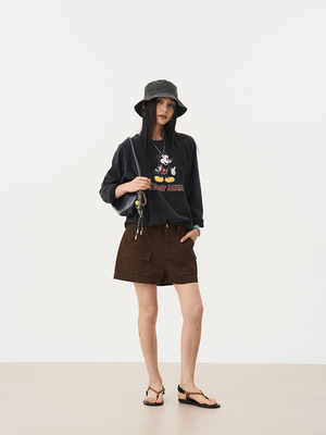 百搭咖色短裤宽耳仔贴袋短裤