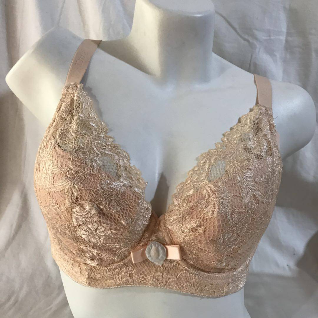 嘉莉诗收副乳大码胸罩防下垂内衣