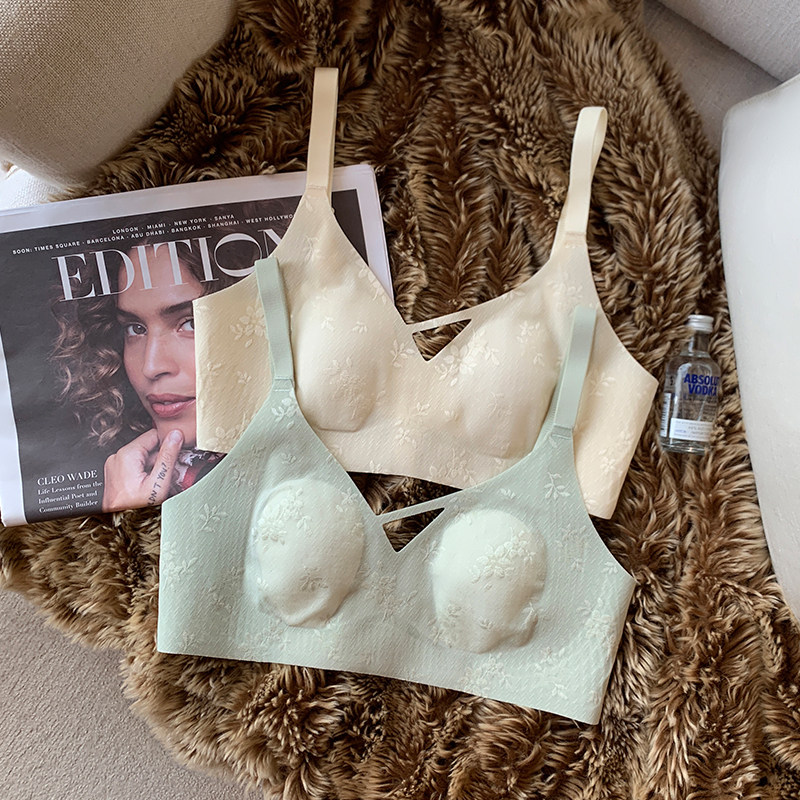 薄款提花蕾丝透气内衣女大胸显小显瘦无钢圈上托收副乳少女文胸罩