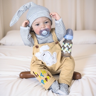 新款跨境50厘米中国仿真娃娃逼真彩绘睁眼婴儿跨境搪胶重生娃娃