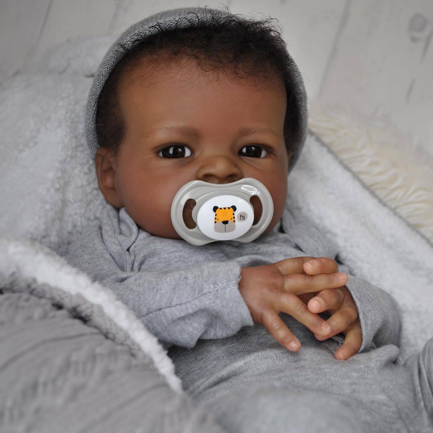 48CM仿真婴儿重生娃娃黑人肤色洋娃娃lanny男孩玩具服装模特模型