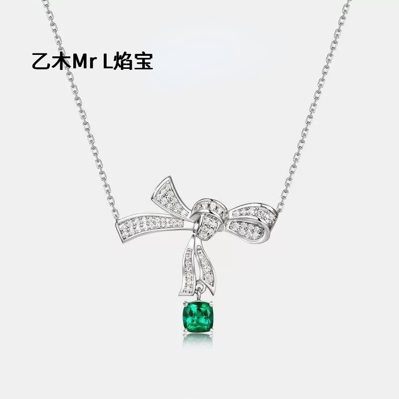 跨境专供蝴蝶结培育祖母绿项链S925银枕形培育彩宝锁骨链通勤清新