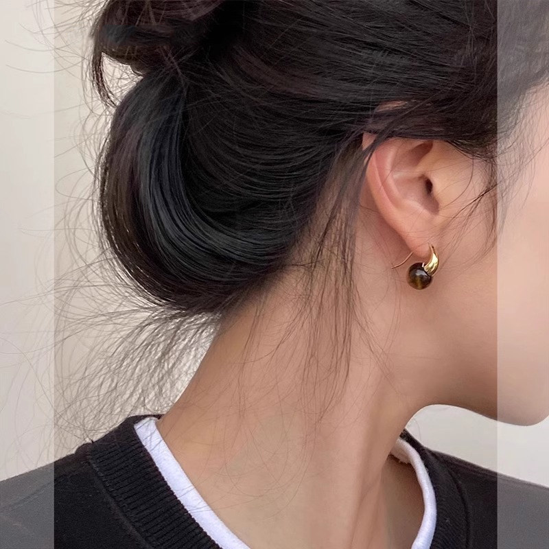 复古美拉德虎眼石耳环女2024新款秋冬高级感轻奢气质耳扣时尚耳饰,饰品/流行首饰/时尚饰品新,耳环,淘宝优惠券,粉丝福利购,淘宝优惠卷