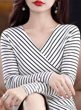 妈妈装V领小众显瘦气质长袖t恤女新款秋季宽松百搭时尚外穿体恤