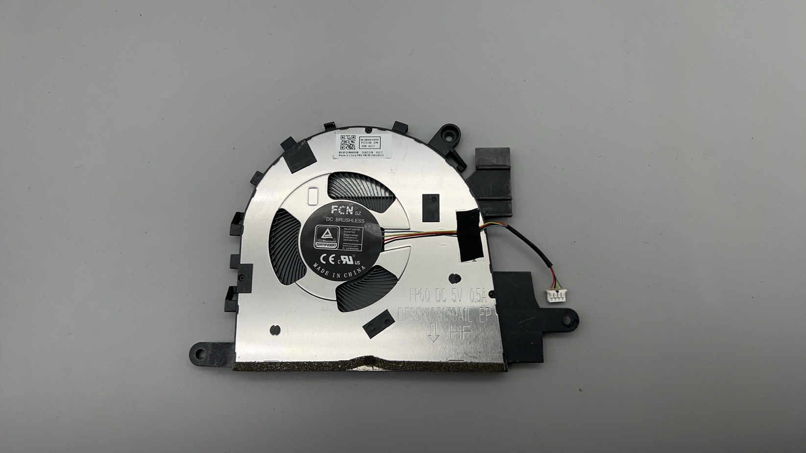 适用联想IdeaPad 1 15IAU7 1 15ALC7 风扇 5F10S14012 3