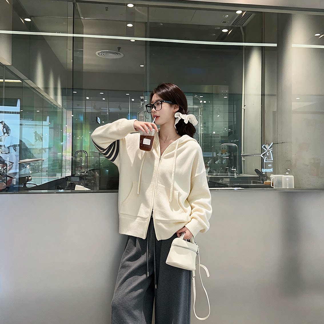 大码女装显瘦韩系连帽毛衣针织外套宽松加绒加厚阔腿卫裤