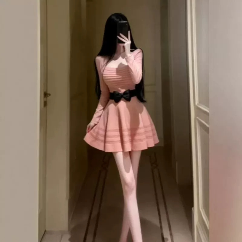 韩国温柔风巨好看的蝴蝶结针织连衣裙漂亮独特收腰蓬蓬短裙26秋季