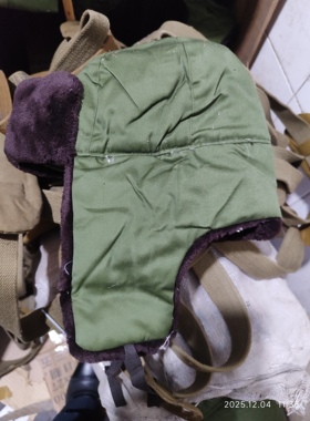 87迪卡棉帽，老式涤卡雷锋帽，87栽绒帽，军绿涤卡棉帽子