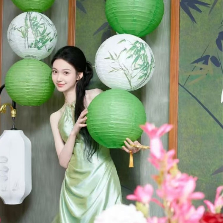 新年装饰灯笼庭院悬挂梅兰竹菊古风拍摄道具新中式场景布置纸灯笼