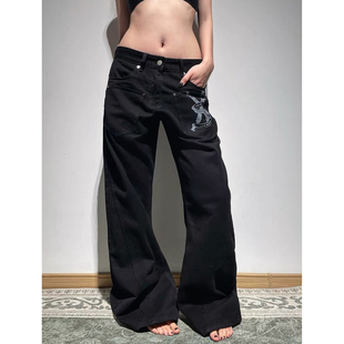 低腰宽松弯刀直筒长裤 大码 女2026新款 复古街头字母印花牛仔裤 美式