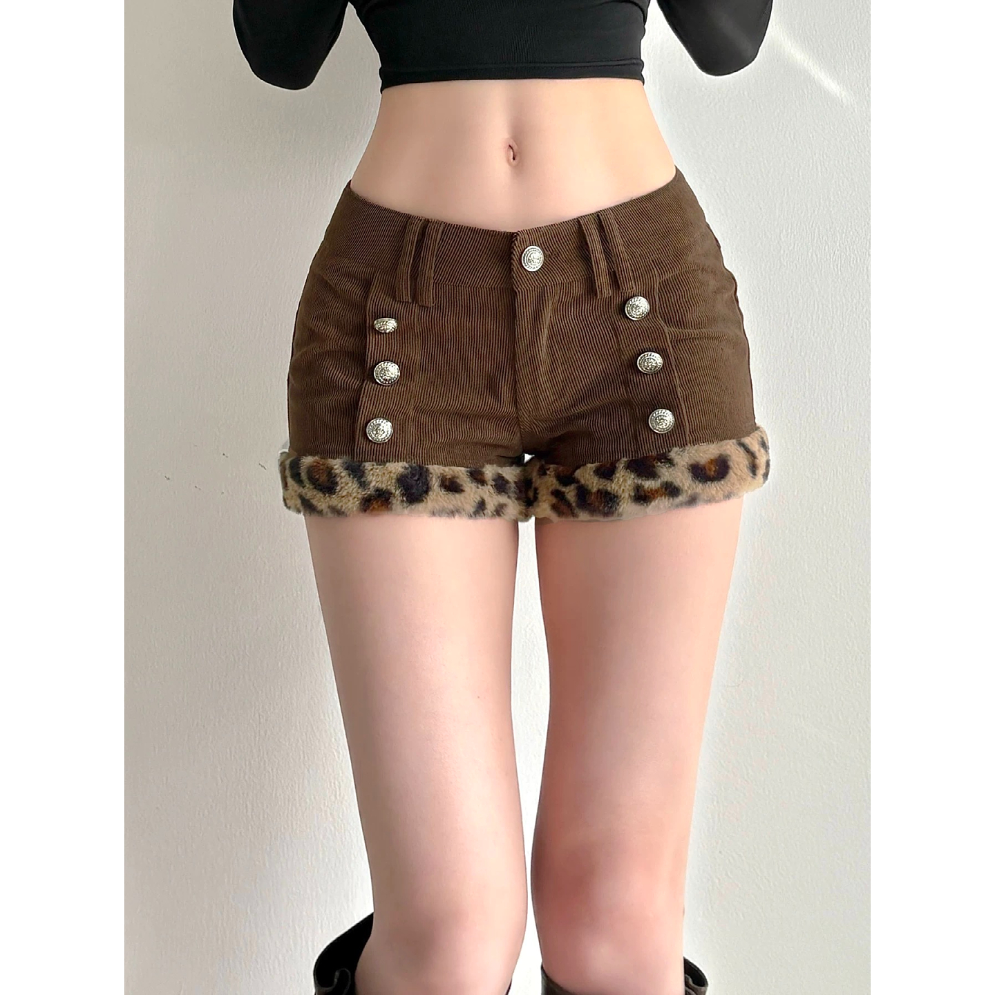 大码美式辣妹复古豹纹毛毛短裤
