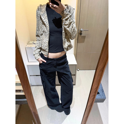大码高街显瘦工装直筒牛仔裤