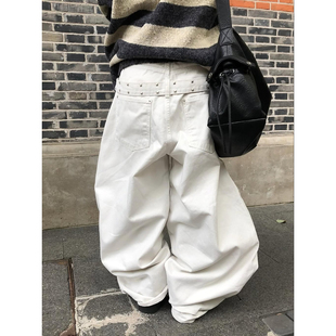 大码美式复古后背腰带铆钉装饰牛仔裤女设计感个性宽松阔腿长裤潮