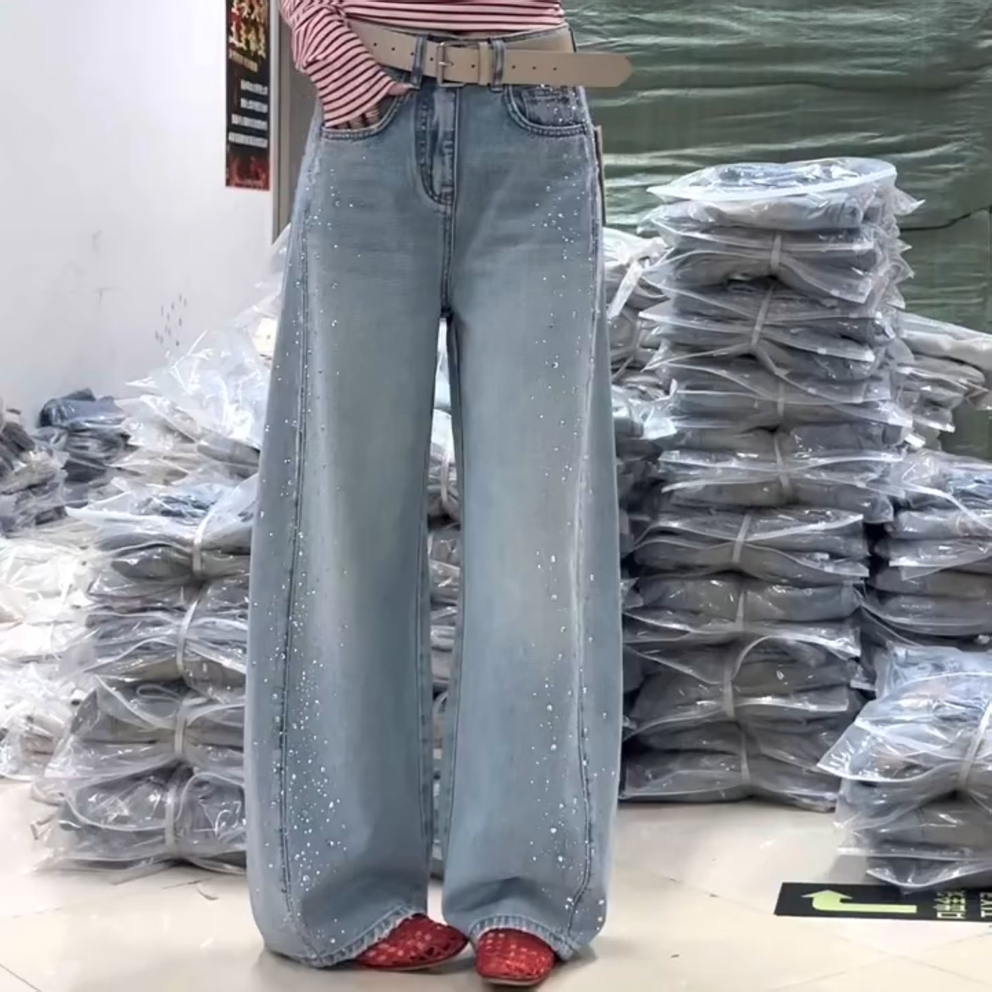 大码美式复古辣妹重工烫钻牛仔裤女2026新款高腰宽松直筒阔腿长裤,女装/女士精品,大码裤装,淘宝优惠券,粉丝福利购,淘宝优惠卷