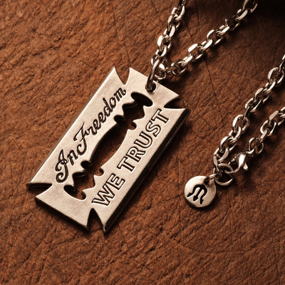 Metalize情侣镀银铁十字刀片项链