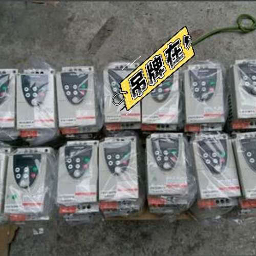 (维修议价)东芝变频器 VFNC1S-2004P-W东芝220V0.