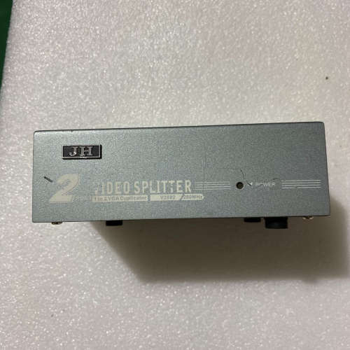 (维修议价)晶华VGA分配器JH-V2802