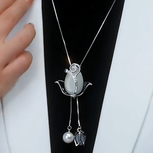 郁金香花朵珍珠长款猫眼石毛衣链新款复古小众港风项链秋冬西装链