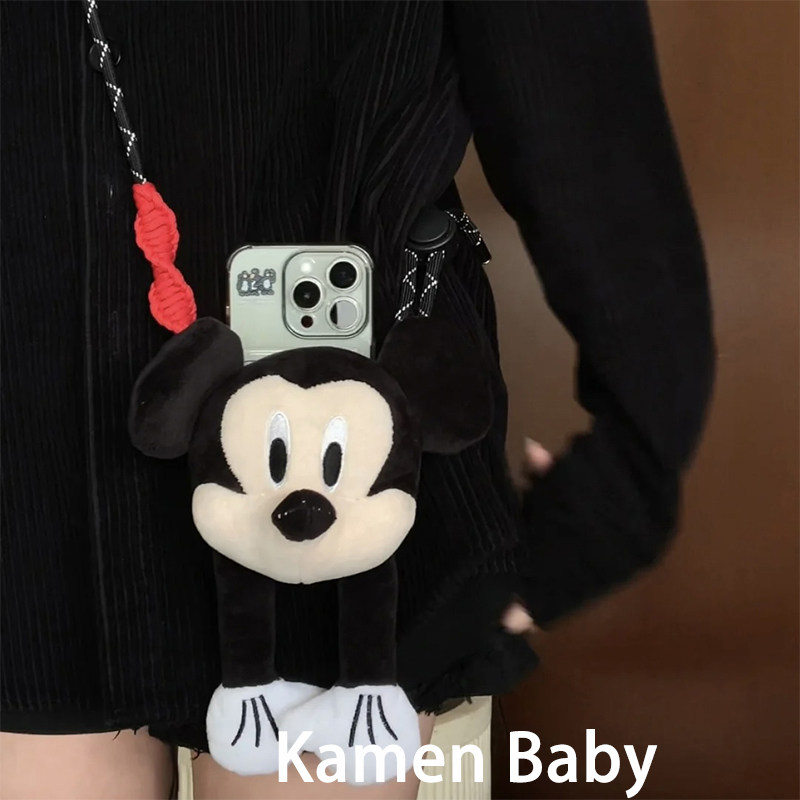 可爱卡通手机背夹挂绳毛绒玩偶女生斜挎防丢挂脖手机链通用款旅行