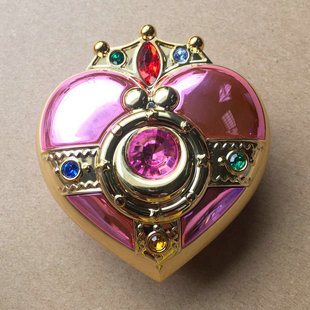 外贸散货Creer Beaute美少女战士20周年爱心形变身器腮红胭脂粉盒