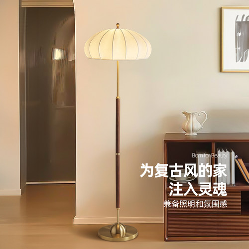 2025年新款法式中古卧室灯吸顶灯简约时尚百搭中古高级感