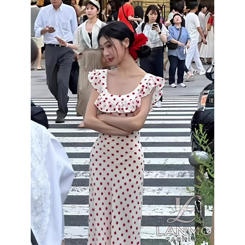度假风波点连衣裙夏显瘦收腰长裙