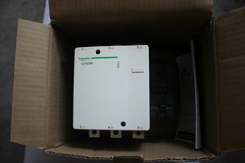 施耐德接触器LC1D300M7C公司开店交流220V现货销售质保一年