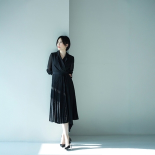 黑色百褶连衣裙知性优雅轻熟风日常通勤百搭款 俞飞鸿同款 新款 夏季
