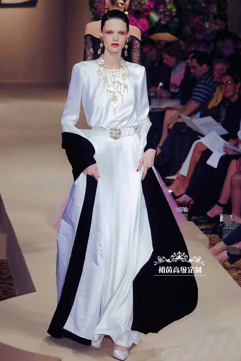 高级定制秀场经典大牌白色重磅真丝丝缎连衣裙女长款宽松优雅春夏