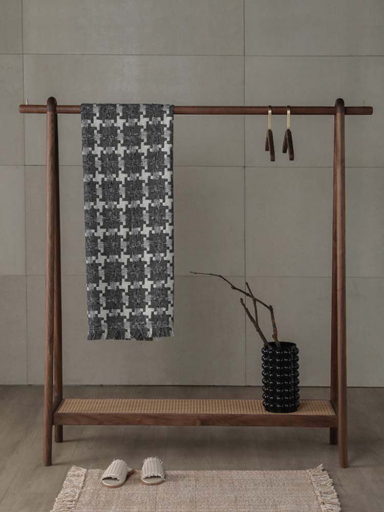 Solid Wood Clothes Rack - Taobao product photo 4
