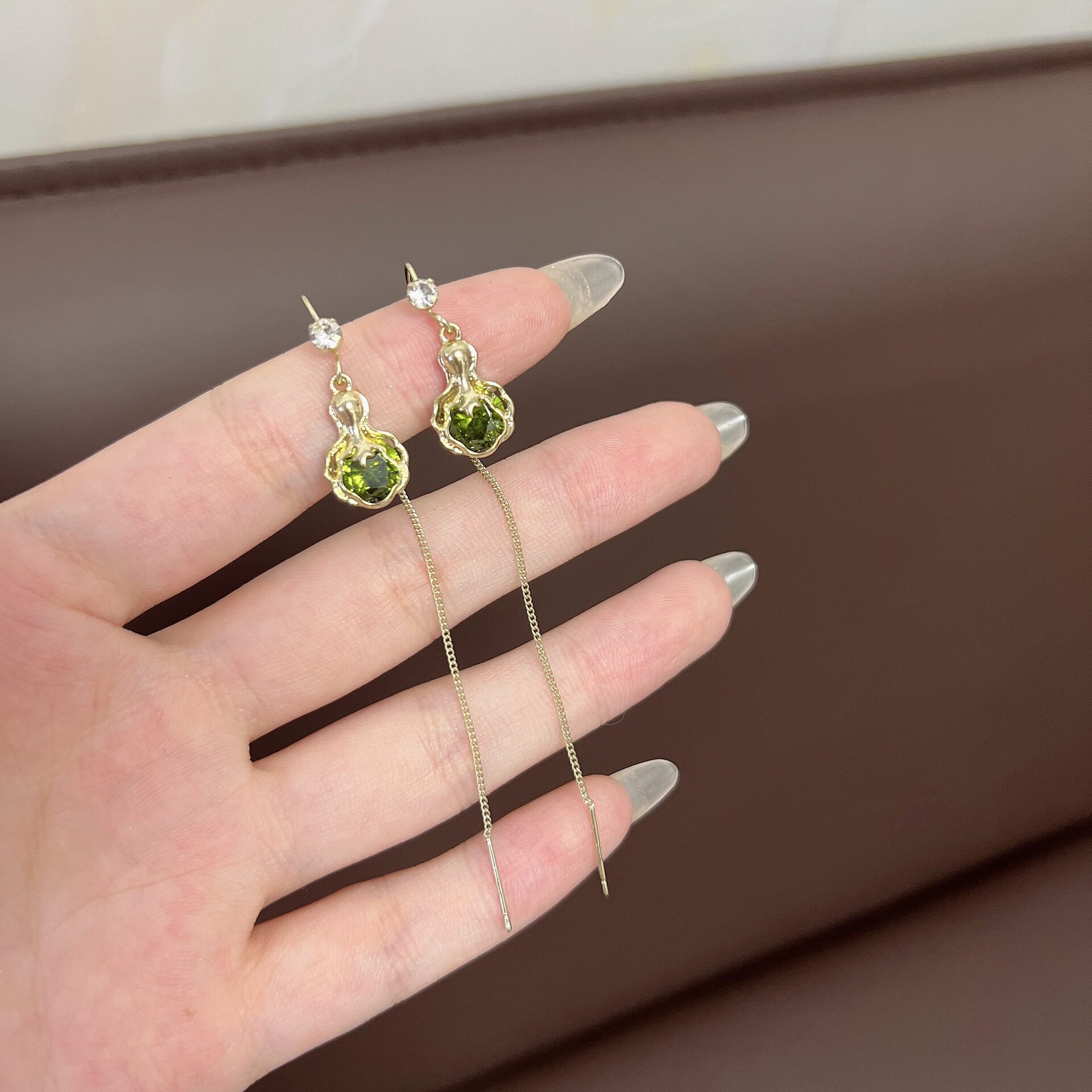 德国韩式清新温柔绿色白菜流苏耳线设计感好运招财经典爆款百搭耳