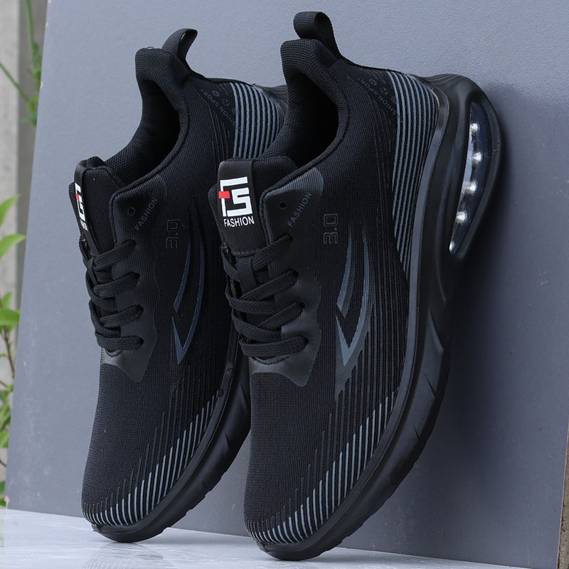 欧洲站秋季网面新款软底轻便运动鞋男士跑步黑色鞋子透气青少年百