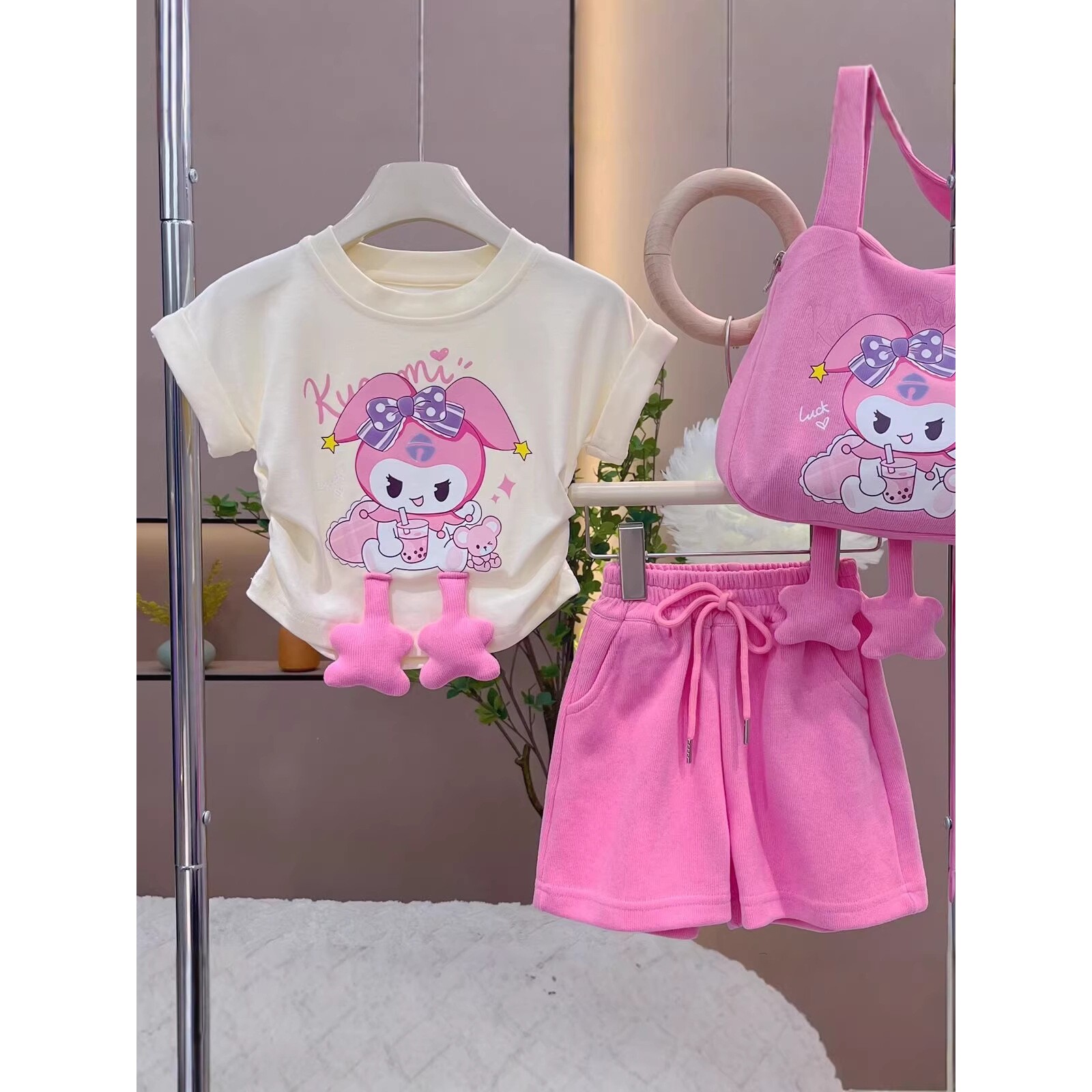 进口女童秋装薄款卡通运动套装新款中大童韩版洋气可爱T恤五分裤