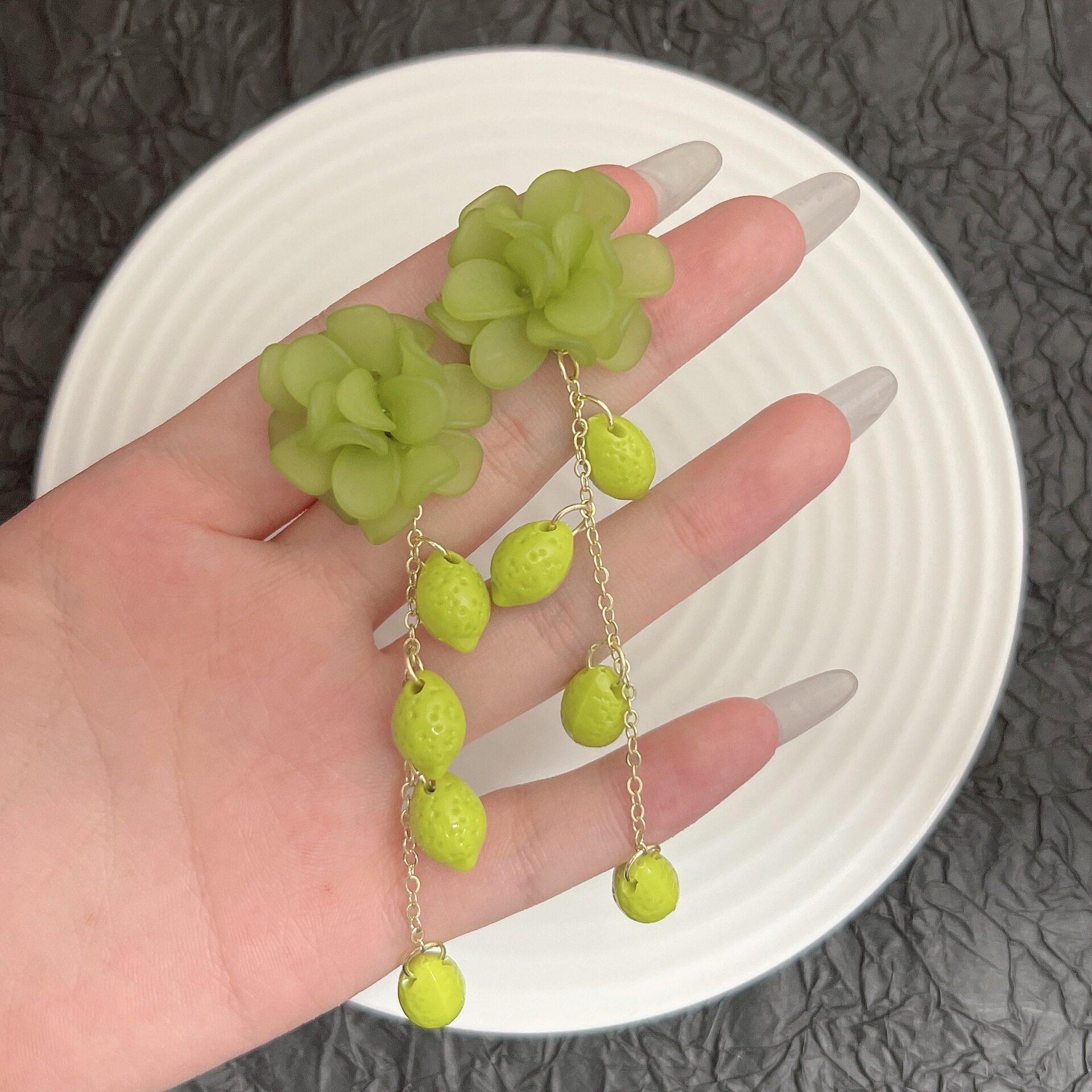 撤柜法式优雅大气花朵牛油果流苏耳环创意设计感欧美爆款独特耳坠