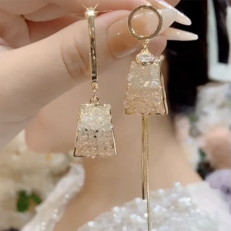 撤柜气质不对称几何长款设计耳饰女高级小众轻奢洋气显脸瘦耳环