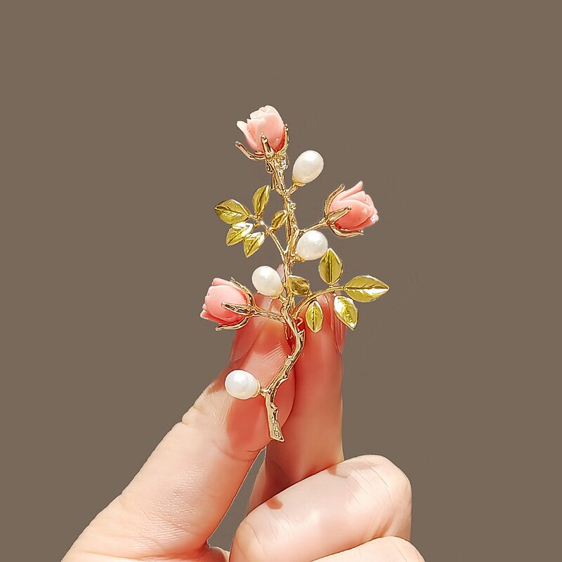 撤柜复古繁花点点珍珠胸花女旗袍玫瑰花衣饰配饰胸针田园系列花枝