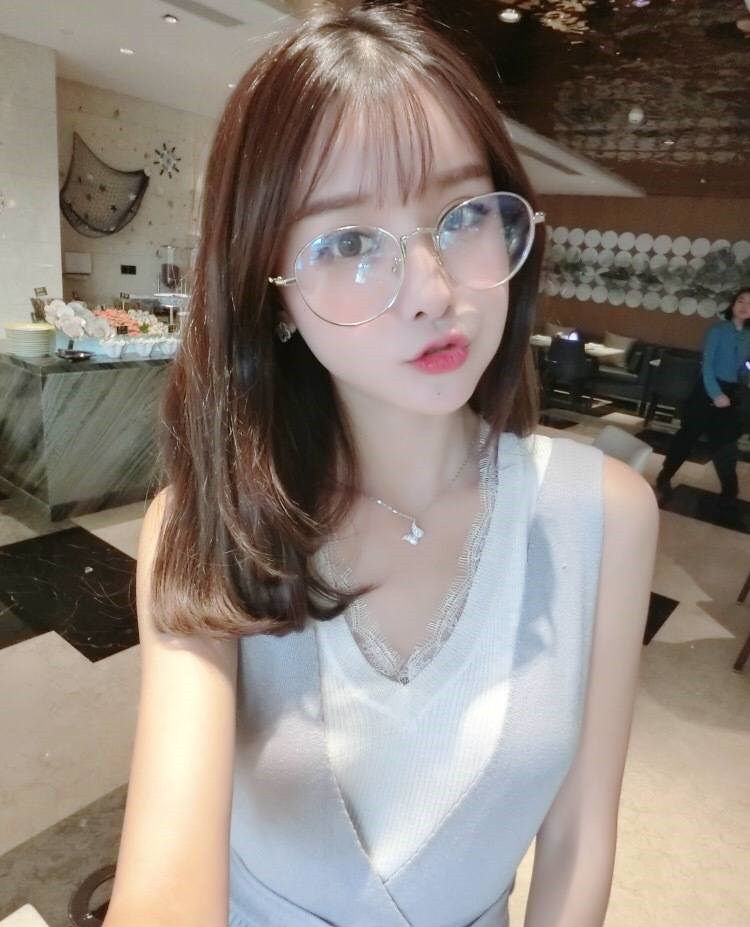 Perruque Long cheveux raides - Ref 2609153 Image 5