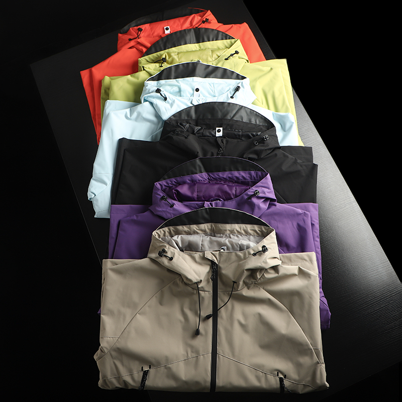 全天候户外机能防风连帽冲锋衣