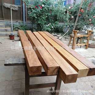 老榆木旧房梁料风化实木老门板旧木方子房梁搭建木柱原木隔断立柱