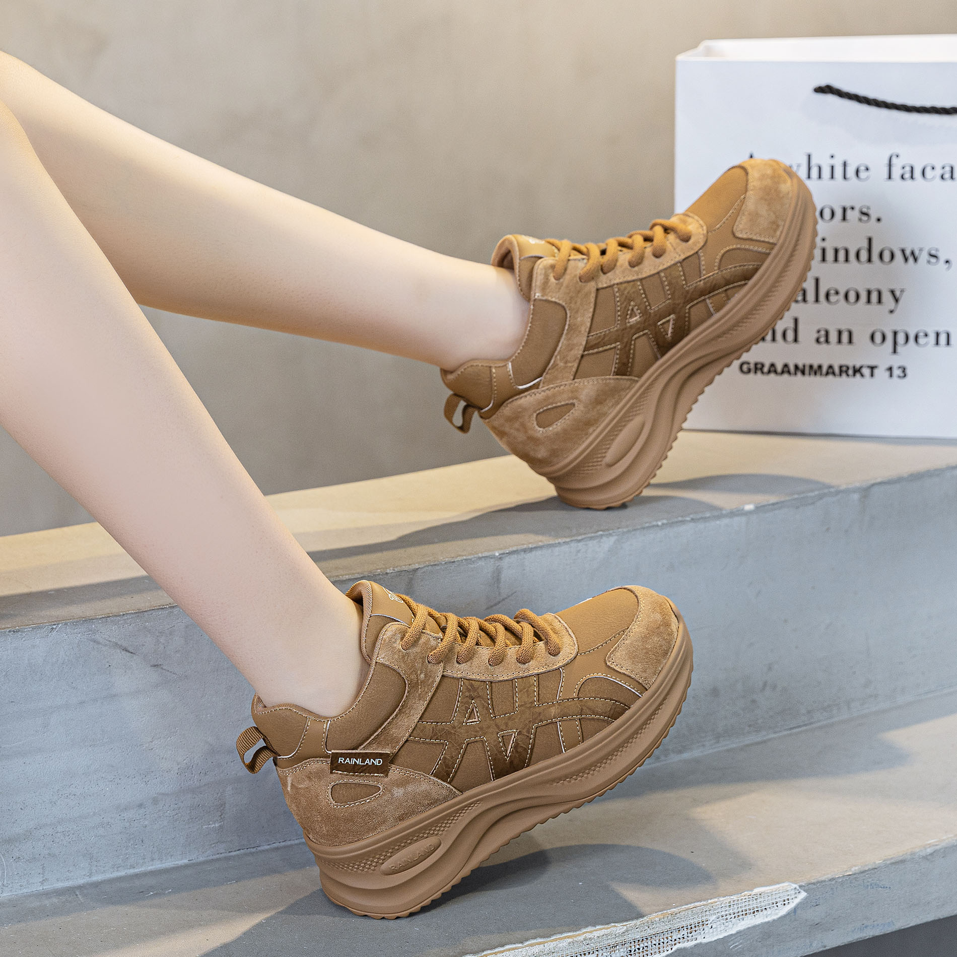 雨土2025新款秋季健身休闲鞋