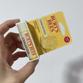 干唇活菩萨 美国 终于拥有水晶嘟嘟唇了 巨水润小蜜蜂润唇膏4.25g