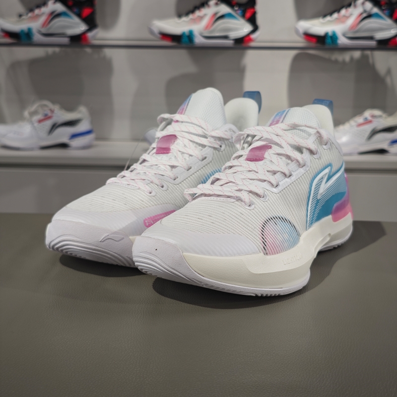 李宁驭帅Retro篮球鞋秋季男子减震回弹透气篮球场地鞋ABPS031