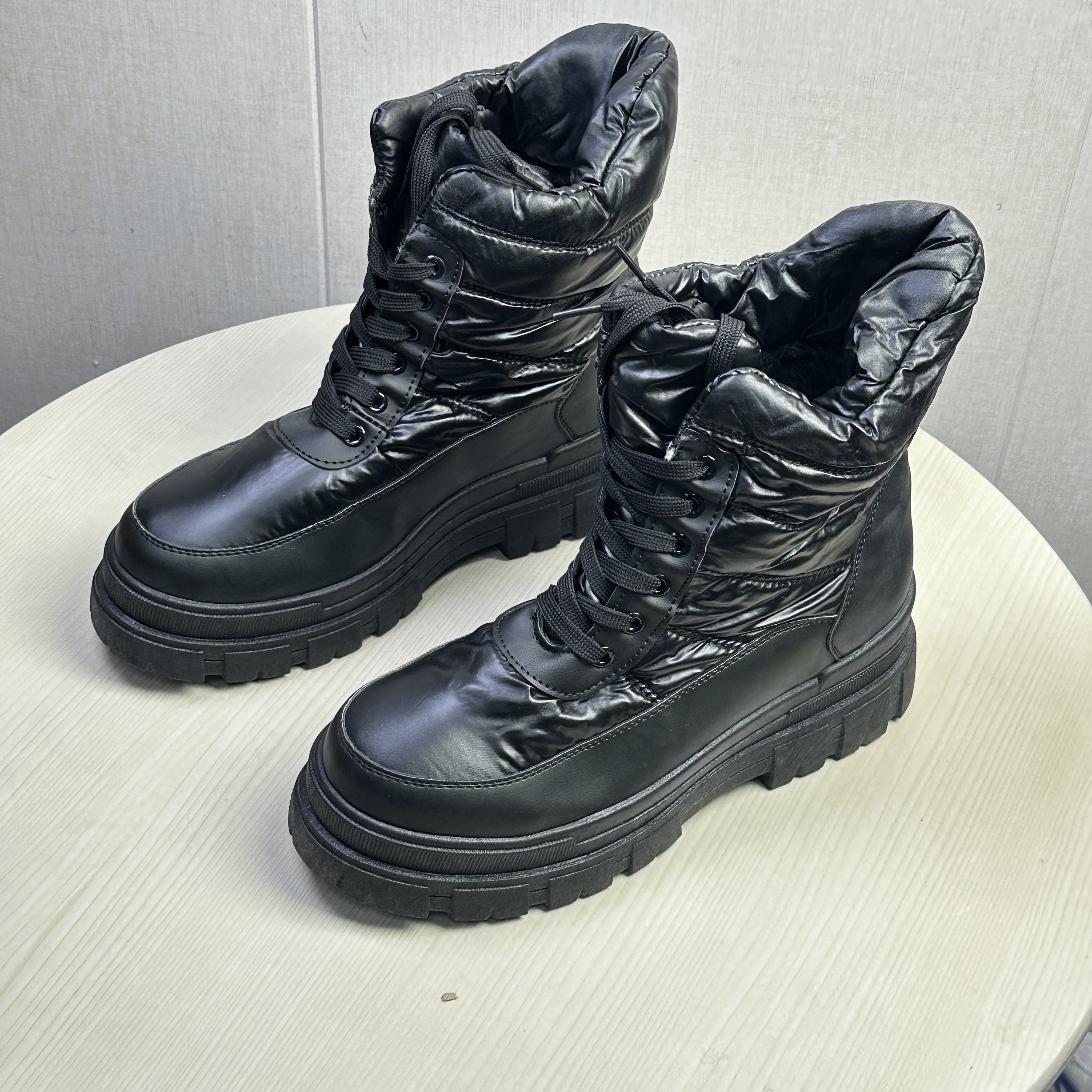 外贸出口户外保暖防滑防水中帮男女御寒防风雪地靴