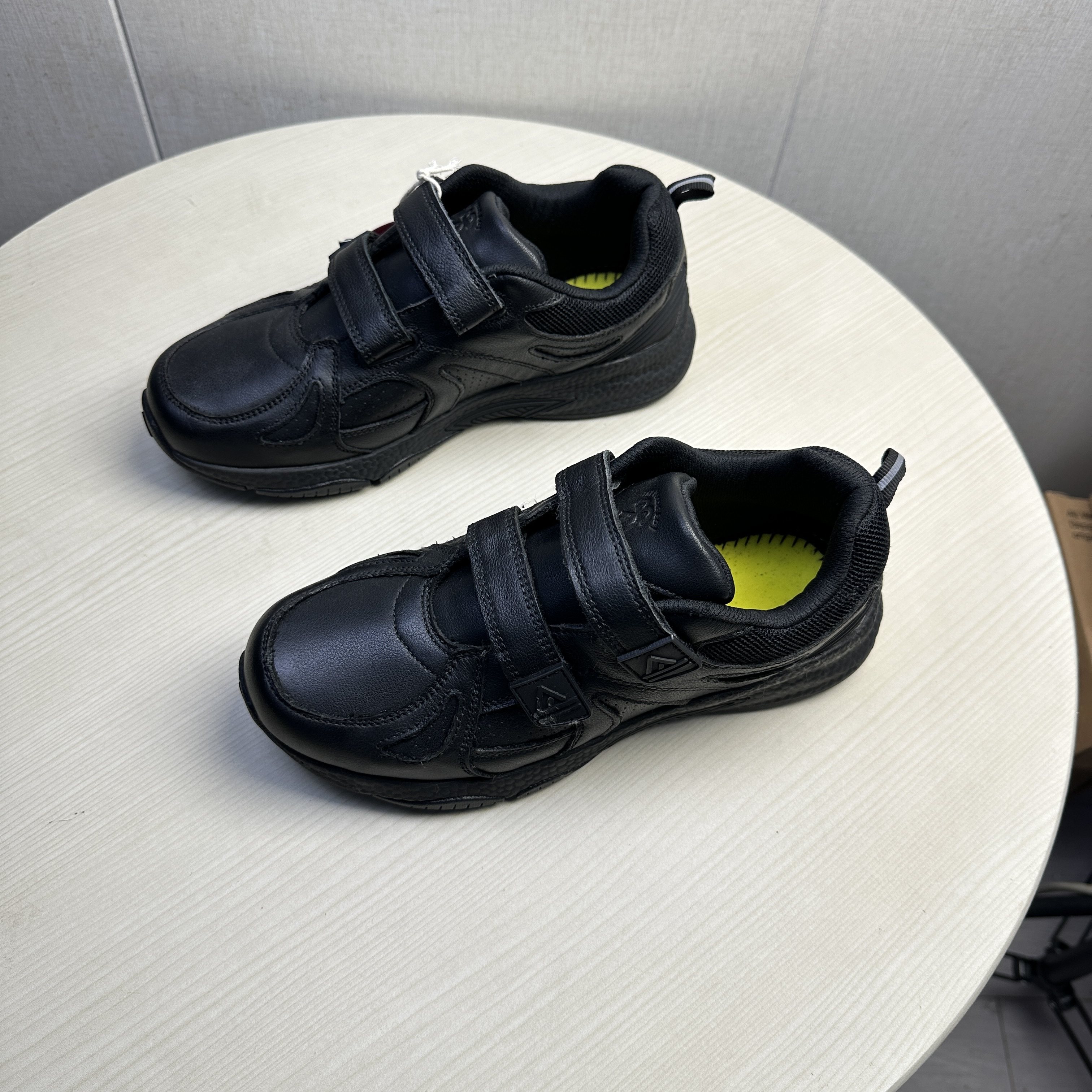 外贸出口童鞋魔术贴防滑耐磨休闲运动鞋真皮,童鞋/婴儿鞋/亲子鞋,运动鞋,淘宝优惠券,粉丝福利购,淘宝优惠卷