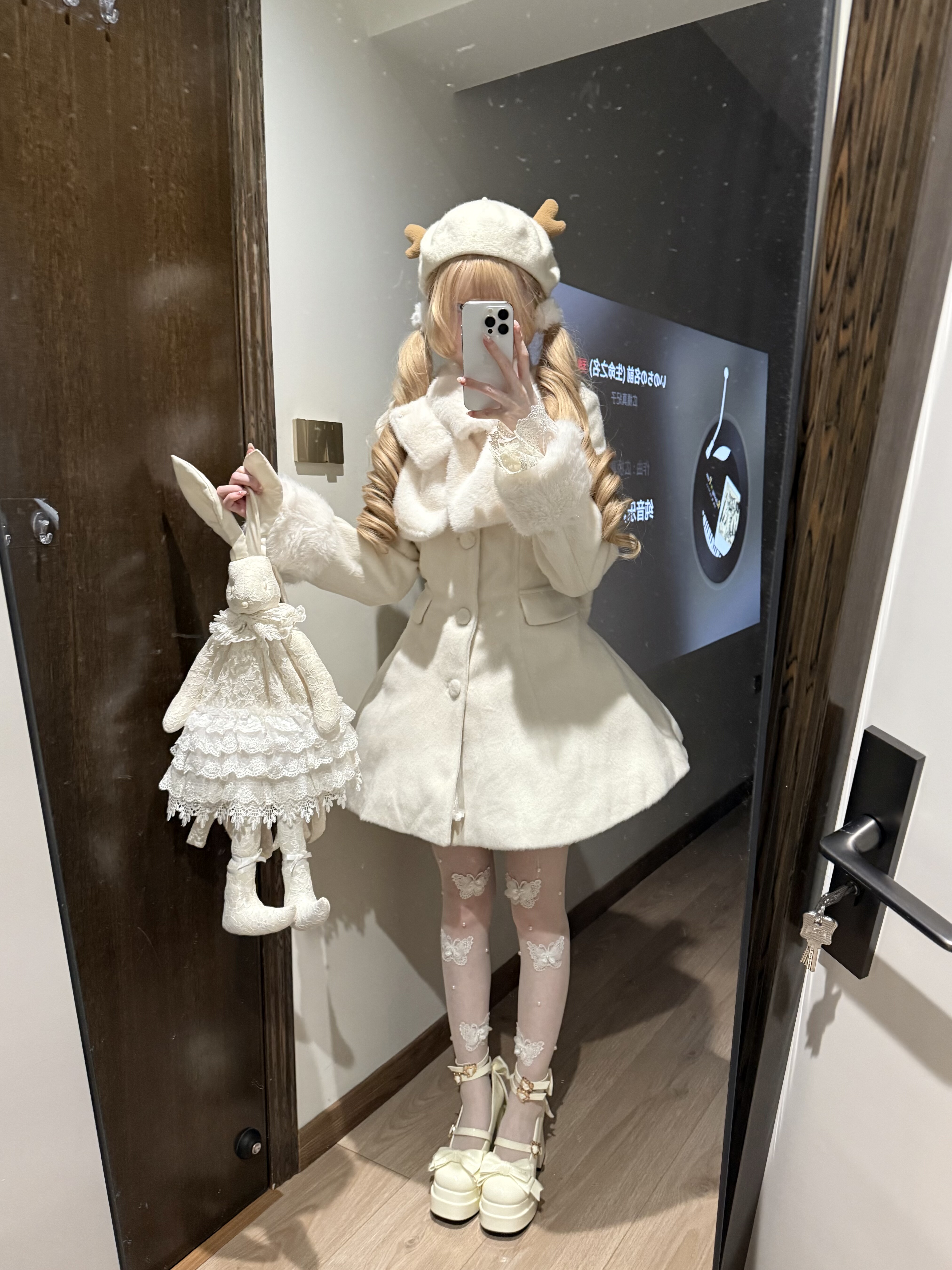 现货初恋*仿狐狸毛秋冬少女百搭毛呢大衣