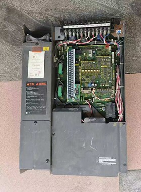 富士电梯变频器HELG7F-4V8-11   11KW议价 维修