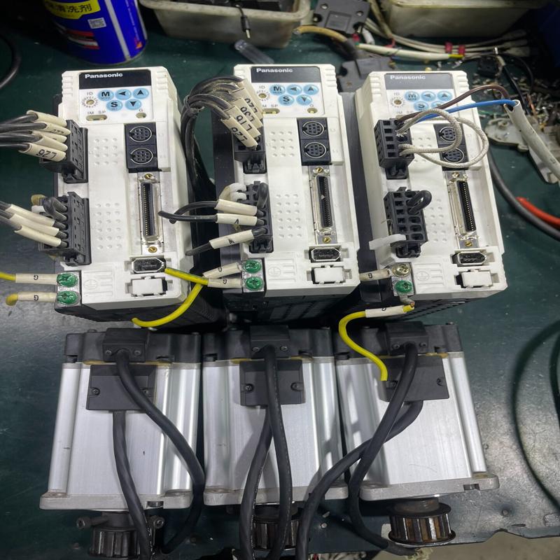 拆机松下A4伺服驱动器电机 750w 原装无修 功维修 议价