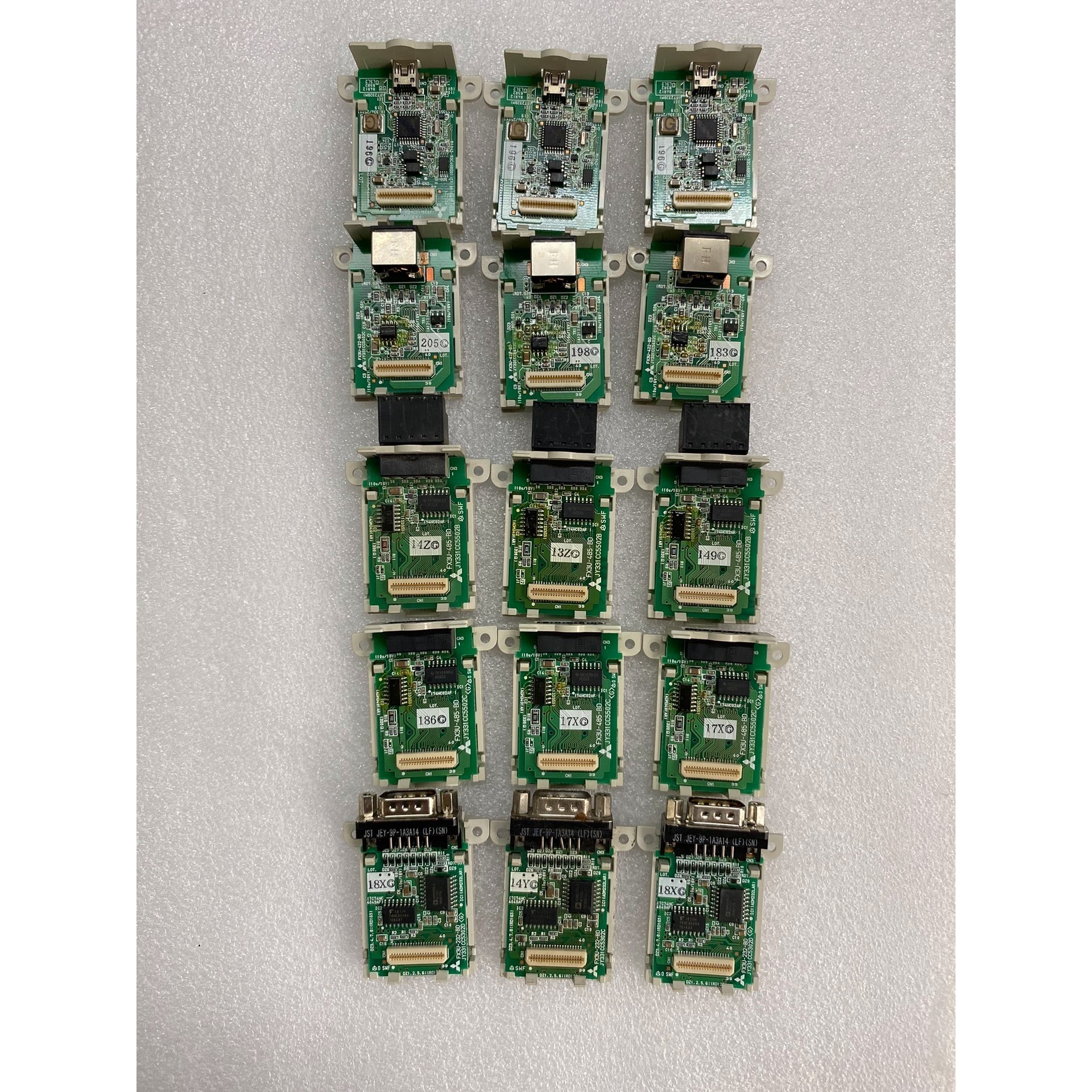 三菱原装正品通讯模块型号FX3U485BD三个FX3维修咨询